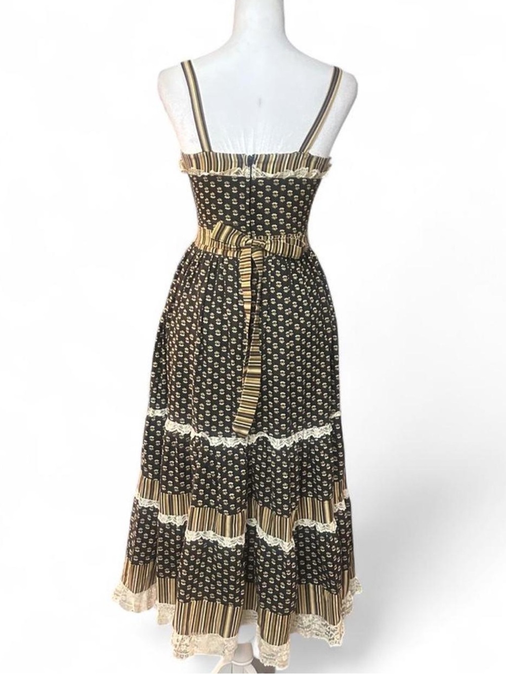 Gunne Sax calico and stripes lace trimmed midi - Picture 4 of 7